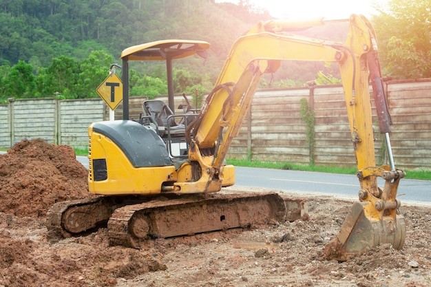 How Much Does It Cost to Rent an Excavator in dubai
